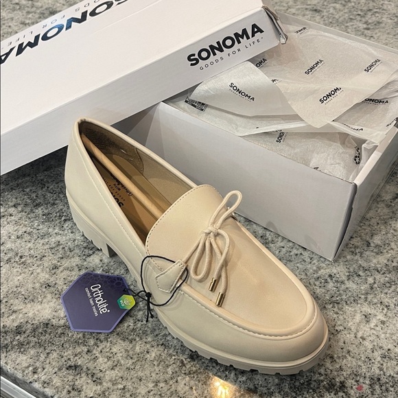 Sonoma Irelandd cream woman’s lug Loafers with tie lace for Women - Picture 2 of 6